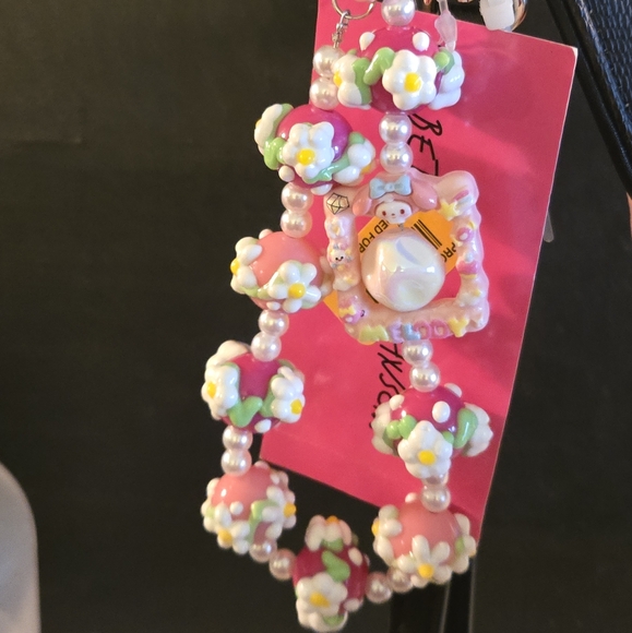 Multifunctional Keychains Choose One - Picture 2 of 7